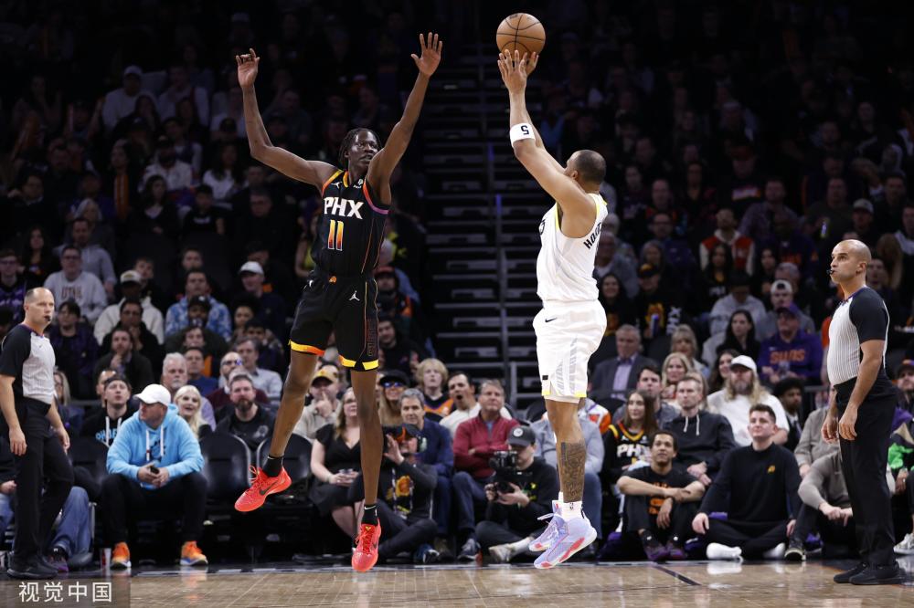 围巾墙的元 围巾墙的元