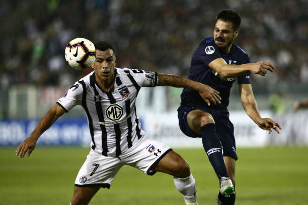 凭借自己的 凭借自己的